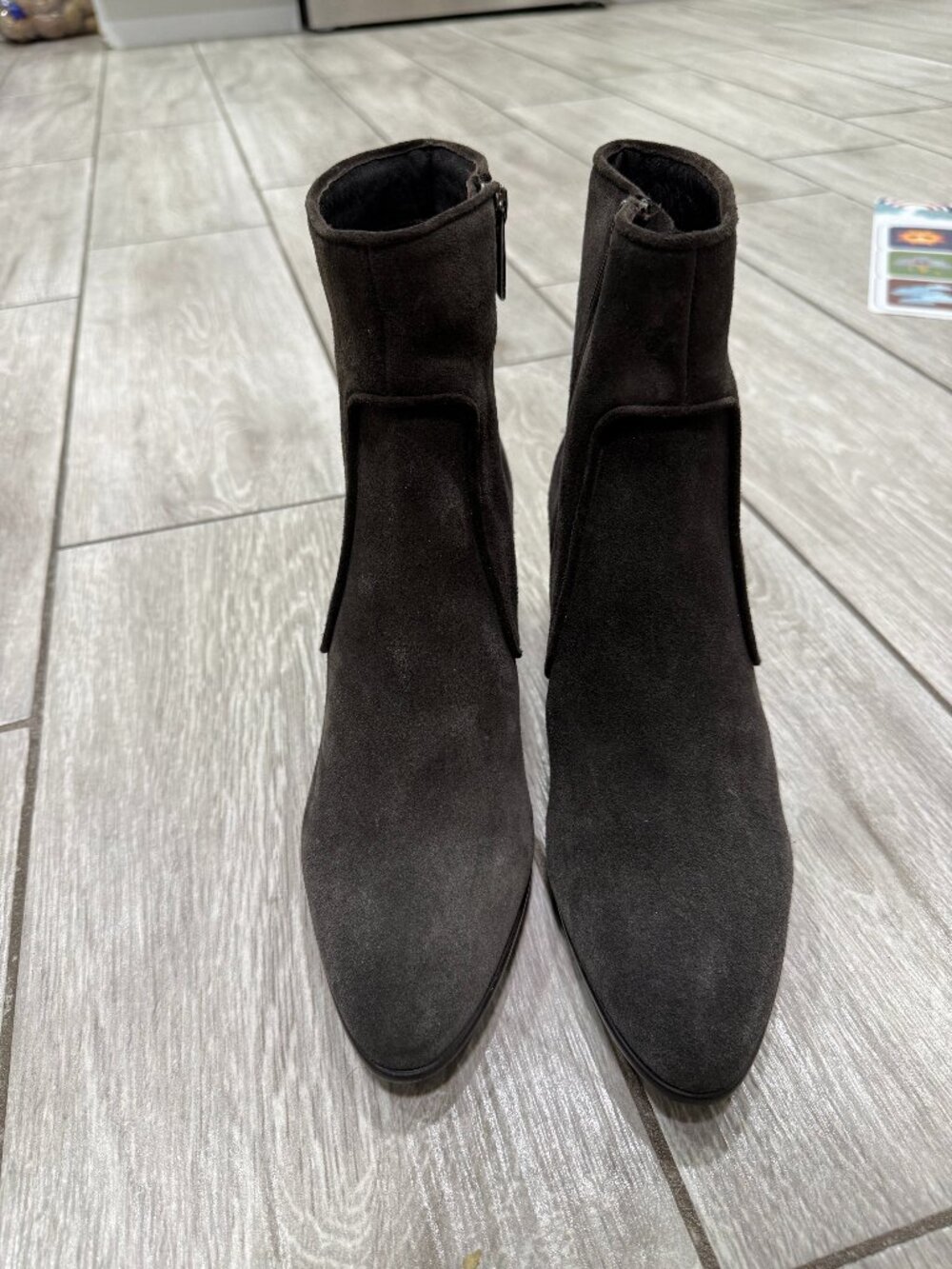 Aquatalia Dark Gray Suede Block Heel Ankle Booties Size 10 Made in Italy